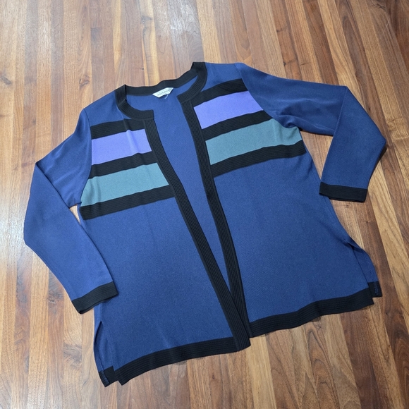Exclusively Misook Woman Colorblock Open Front Tunic...
